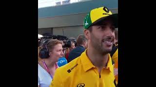 Daniel Ricciardo insults News Reporter! F1 😂