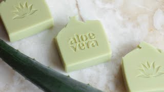 Herbal infused fresh aloe vera gel soap🍀 Natural homemade recipe