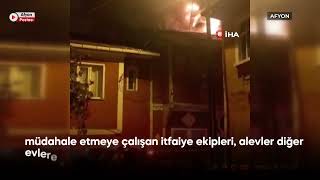 Afyon'da yangın: Alevler geceyi aydınlattı!