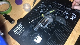 Smith & Wesson Revolver Disassembly/Assembly (640 shown pertains to most smith dao revolvers)