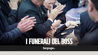 I funerali del boss delle cerimonie, le lacrime della moglie di Don Antonio Polese