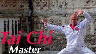 Tai Chi Chuan Master using taiji combat - Lesson 2 broken chest
