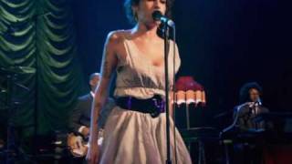 Amy Winehouse LIVE (FULL) I told you i was trouble ¤parte1¤