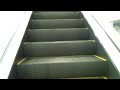 イオン横浜新吉田店　エスカレーター escalator