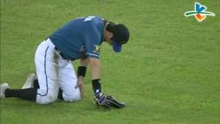 20131009 CPBL 猿VS犀牛 6下 詹智堯撲了空懊惱不已，李家駒直接挺進得點圈