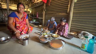 মা খেতে ডেকে নিলো Maa Khete Deke Nilo