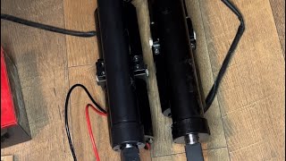 Comparison of 2 electric hydraulic cylinders