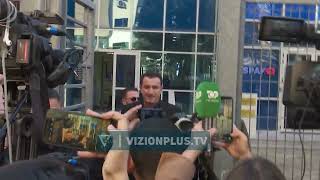 Berisha: Veliaj në SHBA, për azil! kreu i PD publikon biletën: Kthimi, në 18 janar - Vizion Plus