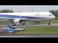 高松空港 ana boeing 767 300 ja8677 landing