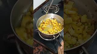 সোমবার স্পেশাল নিরামিষ জলখাবার#youtubeshorts #food #breakfastrecipes #foryou #recipe  #monday