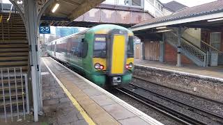 Southern Class 377 452 Departing From Fratton The 5th of December 2022