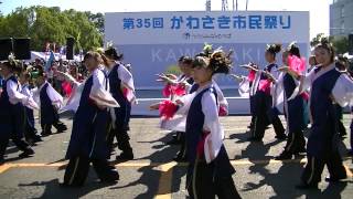 『川崎市民祭２０１２』で、高津区内の某、小中学校生で構成する舞祭踊