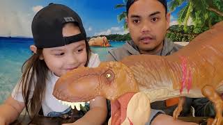 Jurassic World Battle Damage Roarin' Super Colossal T-Rex Unboxing