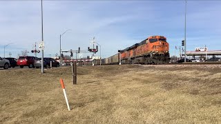 ES44AC Leads A Slow OMAX Loads Through The 56th And Old Cheney Mega Crossing! (1, 30, 2022)