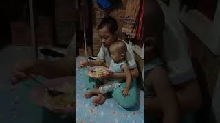Akhtar is eating with his mother #shortsvideo #short #viral