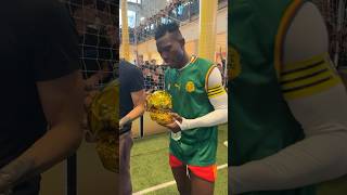 GILBERT NANA ROMPE IL PALLONE D’ORO 😰