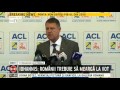 Klaus Iohannis canta imnul national