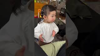 【なぜか怒っている】最近は急に怒り出します#shorts  #こは #baby #日常