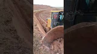 Slope soil scraper bucket- Good tools and machinery make work easy