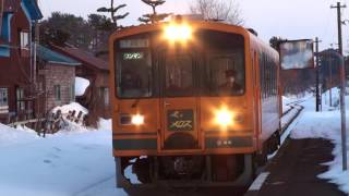 津軽鉄道 津軽21形気動車（走れメロス） 津軽中里行き