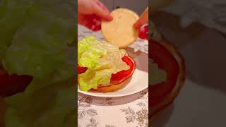 火腿汉堡. Ham burger.#shorts #美食 #asmr #breakfast #hamburger #早餐 #汉堡包