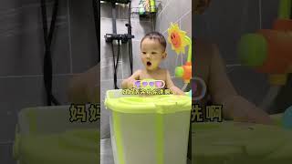 #给哥哥妹妹洗澡 #记录二胎妈妈日常生活 #人类幼崽有多可爱  #baby