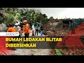 BPBD Bersama Warga Lakukan Pembersihan Area Ledakan Petasan di Blitar