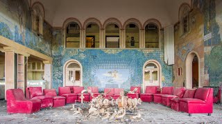 Abandoned Nightclub with a pool | Urbex Lost places Italy