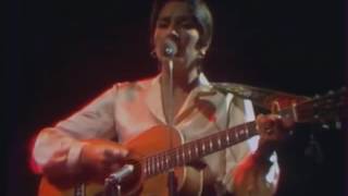 Joan Baez -  Here's to you, Nicola and Bart (live in France, 1977)