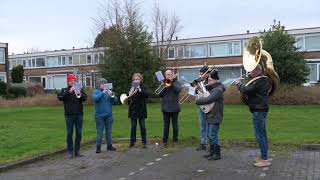 Traditionele muzikale rondwandeling in Weesp, 25 december 2023   SD 480p