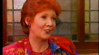 CILLA BLACK ON "CORONATION STREET" 1989!