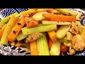 西芹炒雞柳 pan fried chicken with celery 廣東話