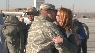 Soldiers welcomed home from Egypt