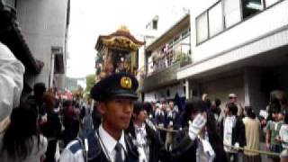 大津祭・本祭　曳山巡行開始