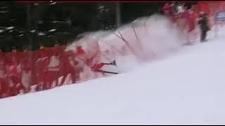 Alpine Skiing - 2005 - Men's Giant Slalom - Bank crash in Alta Badia