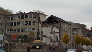 Hohenlimburg/Hagen Obere Isenbergstraße Abriss der Schulgebäude 04.11.2015