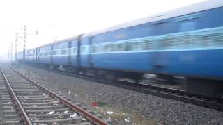 [IRFCA] BCT-ADI Gujarat Express passing Virar!!!!!!!!!!!!!!