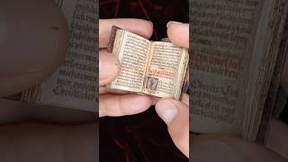 📕📗DIY Miniature Books with FREE printables - Mini Medieval Manuscript with chain \u0026 clasps😲!  #shorts