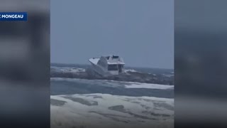 Search for missing man continues after boat capsizes off Salisbury Beach