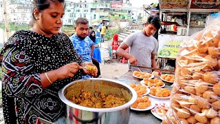 The Fuchka Queen of Jashore is making live Fuchka