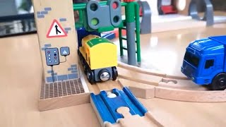 How To Build Make Wooden Viaduct Metro Subway Tunnel Brio Thomas Train Videos assembly instructions