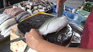 Amazing Fast Precise Milkfish Cutting Skills - Taiwanese street food