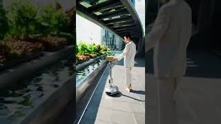 A Day in a Futuristic Eco-City | Ground-Level Walkthrough with Robots & Sky-Pods 🌿🤖