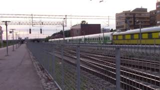 Sr3 3302+3304 koeajojuna MV11923 Lahdessa. Sr3 locomotive test drive train passes Lahti