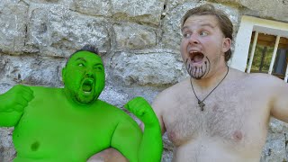 Green Hulk VS White Hulk