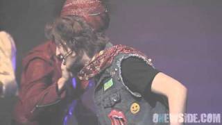 [FANCAM] 100930 Onew Wearing a Turban? at Rock of Ages Musical