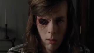 Carl se quita la venda ante Negan - TWD 7x7