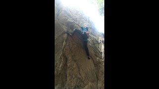 ムーンサルト51号 5.11a（小川山兄岩）