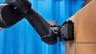 Amazing Boston Dynamics Stretch Robot Unloading Containers at 3PL