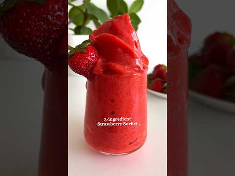 Strawberry Marlow Recipe (4 Ingredients)